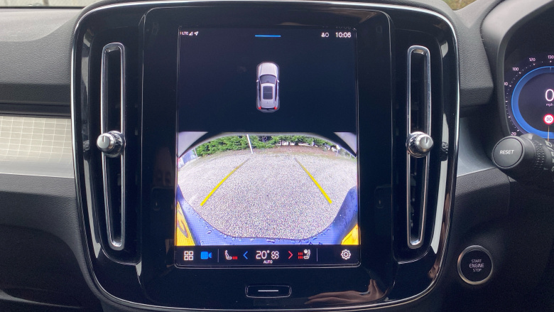 Volvo XC40 2.0 B4P Plus Dark 5dr Auto Petrol Estate